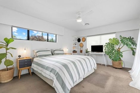 Photo of property in 1 Mahupuku Street, Greytown, 5712