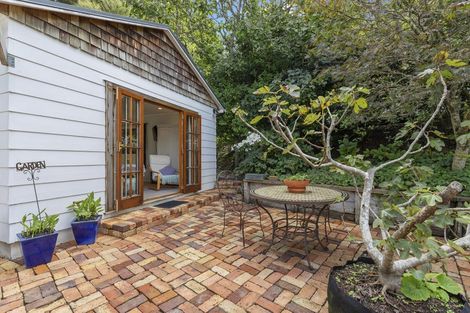 Photo of property in 15 Huia Road, Titirangi, Auckland, 0604