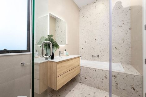 Photo of property in 26 Curtiss Circle, Hobsonville, 0618