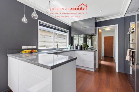 Photo of property in 2/139 Shakespeare Road, Milford, Auckland, 0620