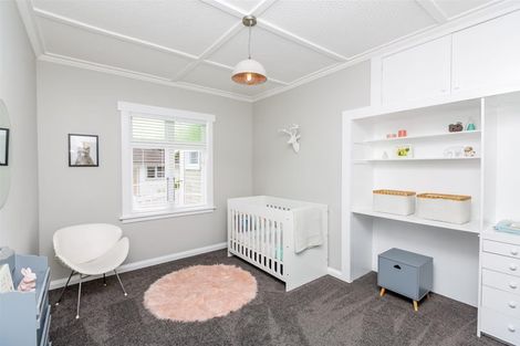 Photo of property in 60 Brois Street, Frankleigh Park, New Plymouth, 4310