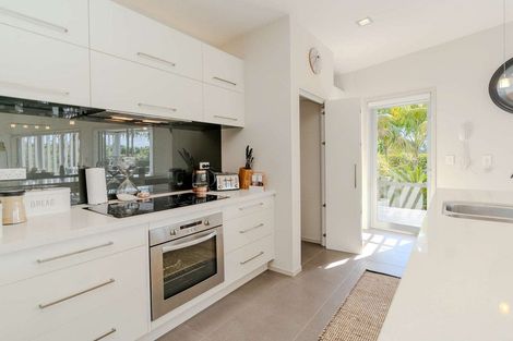 Photo of property in 10 Access Heights, Kerikeri, 0230