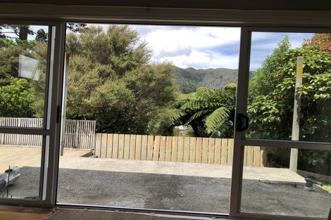 Photo of property in 25 Amundsen Grove, Stokes Valley, Lower Hutt, 5019