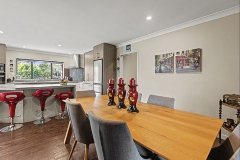 Photo of property in 9 Rosebank Avenue, Kelvin Grove, Palmerston North, 4414