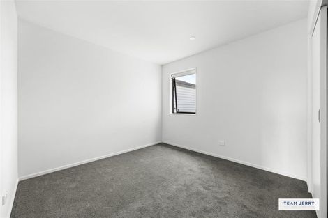 Photo of property in 63 Whare Kauri Road, Papakura, 2110