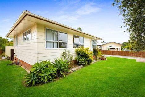 Photo of property in 71 Chilcott Road, Henderson, Auckland, 0612