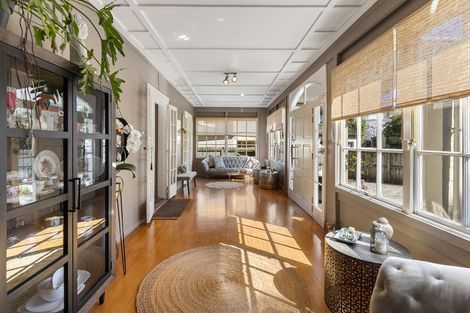 Photo of property in 9 Pakuranga Road, Pakuranga, Auckland, 2010