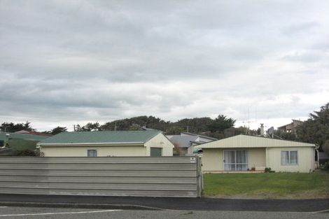 Photo of property in 88 Park Avenue, Waitarere Beach, Levin, 5510