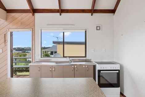Photo of property in 6 Kotuku Place, Snells Beach, 0920