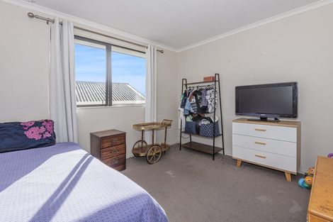 Photo of property in 11 View Street, Maungaturoto, 0520
