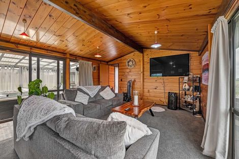 Photo of property in 11 Warwick Road, Stratford, 4332