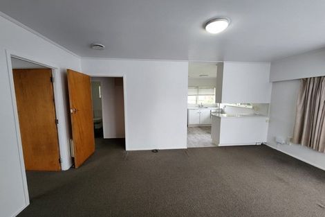 Photo of property in 2/28 Windy Ridge Road, Glenfield, Auckland, 0629