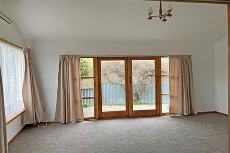 Photo of property in 17 Glendale Crescent, Holmes Hill, Oamaru, 9401