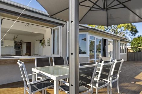 Photo of property in 13 Konini Street, Inglewood, 4330