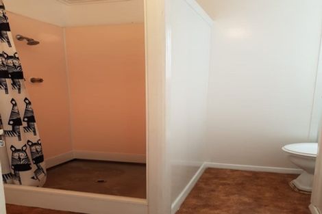 Photo of property in 85 Northland Road, Northland, Wellington, 6012