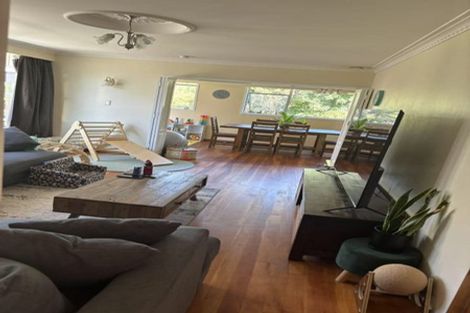Photo of property in 26 Cranwell Street, Churton Park, Wellington, 6037