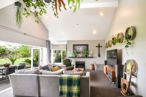 Photo of property in 247 Clevedon Kawakawa Road, Clevedon, 2585