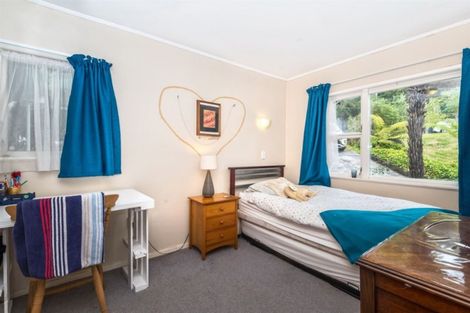 Photo of property in 90a Matipo Road, Mairangi Bay, Auckland, 0630