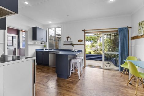 Photo of property in 28 Brighton Road, Green Island, Dunedin, 9018