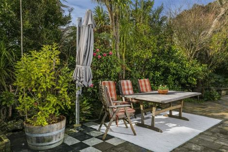 Photo of property in 17 Opanuku Road, Henderson Valley, Auckland, 0612