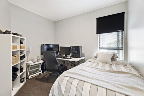 Photo of property in 17 Pitoitoi Avenue, Greenhithe, Auckland, 0632