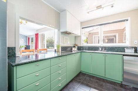 Photo of property in 34a Fairfield Avenue, Fairfield, Lower Hutt, 5011