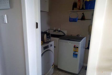 Photo of property in 2/90 Avenue Road, West End, Timaru, 7910