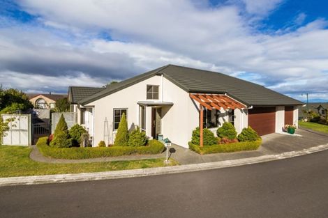 Photo of property in 45 Lakeridge Close, Rangatira Park, Taupo, 3330