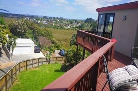 Photo of property in 131 West Harbour Drive, West Harbour, Auckland, 0618