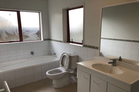 Photo of property in 58 Millen Avenue, Pakuranga, Auckland, 2010