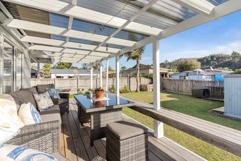 Photo of property in 104 Mayfair Avenue, Whangamata, 3620