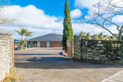 Photo of property in 305 Old North Road, Kumeu, 0892