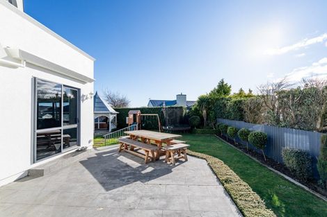 Photo of property in 712 Queens Drive, Waikiwi, Invercargill, 9810