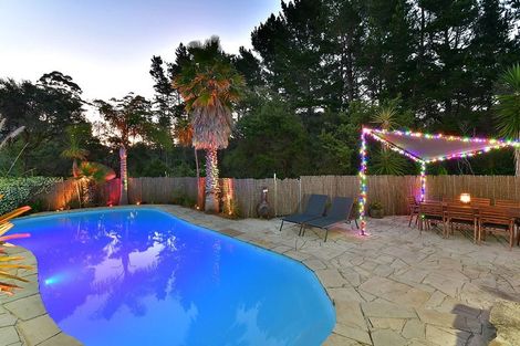 Photo of property in 80 Scott Road, Stanmore Bay, Whangaparaoa, 0932