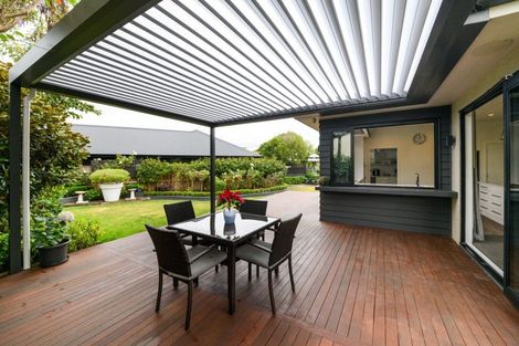 Photo of property in 9 Awatea Terrace, Hokowhitu, Palmerston North, 4410