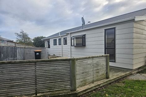 Photo of property in 14 Gladys Place, Kelvin Grove, Palmerston North, 4414