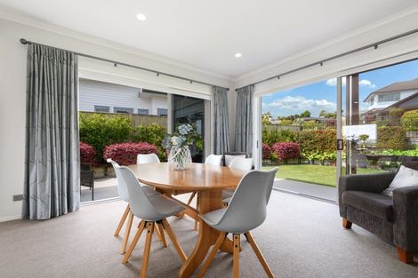 Photo of property in 11 Broadwater Close, Pyes Pa, Tauranga, 3112
