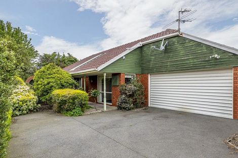 Photo of property in 2/116 Yaldhurst Road, Sockburn, Christchurch, 8042