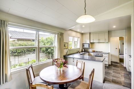 Photo of property in 20 Totara Street, Taradale, Napier, 4112