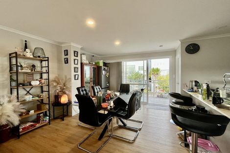 Photo of property in 3 Manawatere Way, Flat Bush, Auckland, 2019