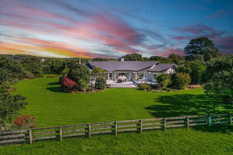 Photo of property in 296 Oaia Road, Muriwai, Waimauku, 0881