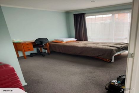 Photo of property in 3d Scotland Place, Hillcrest, Hamilton, 3216