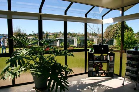 Photo of property in 70 Great South Road, Huntly, 3700