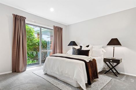 Photo of property in 28 Laing Crescent, Heathcote Valley, Christchurch, 8022