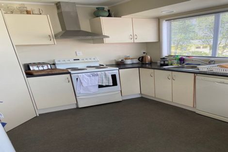 Photo of property in 3 Ballial Place, West Harbour, Auckland, 0618