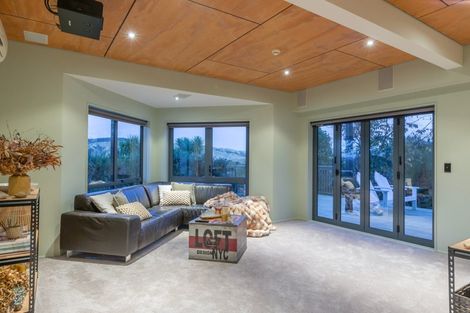 Photo of property in 3 Coroglen Rise, Pukerua Bay, 5026