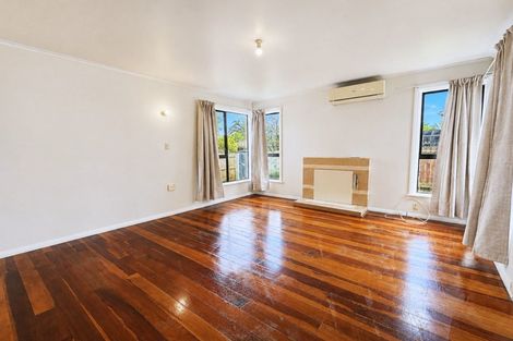 Photo of property in 1/50 Tawa Crescent, Manurewa, Auckland, 2102