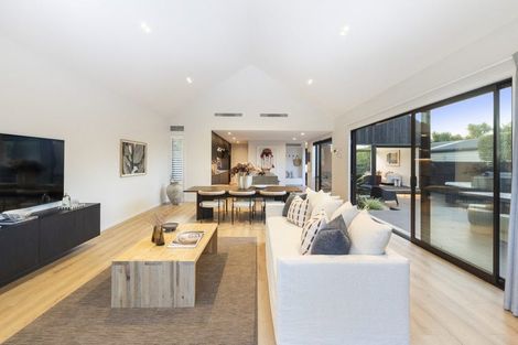 Photo of property in 184 Weston Road, St Albans, Christchurch, 8052