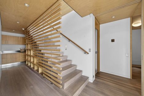 Photo of property in 94 Stanley Point Road, Stanley Point, Auckland, 0624