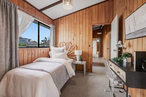 Photo of property in 57 Maygrove Drive, Orewa, 0931